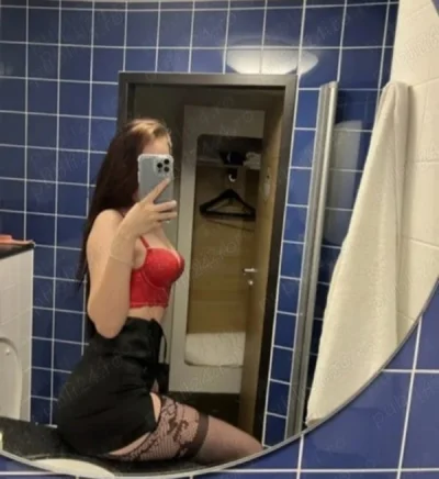 Bianca pop escorta : futai cu mame grasute