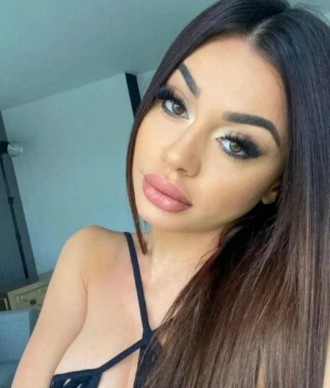 Escorta blonda slim bucuresti : futai numai futai