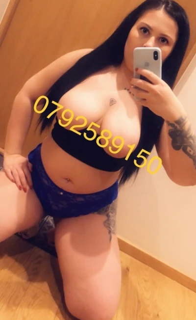 Escorta matura bbw : futai cu o tiganca romanca