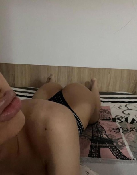 Escorta simona sibiu : futai in livada