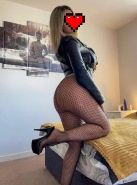 Escorta uro scato : futai cu pula calului